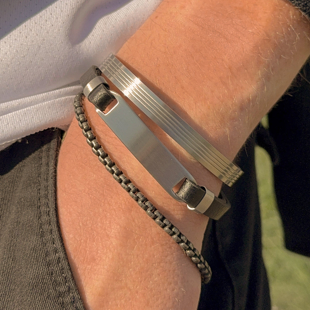 Bangle with Grooves